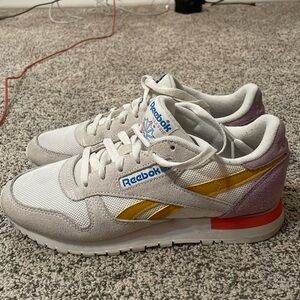 Reebok tennis shoes